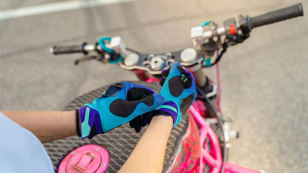Motorhandschoenen, absoluut geen overbodige luxe